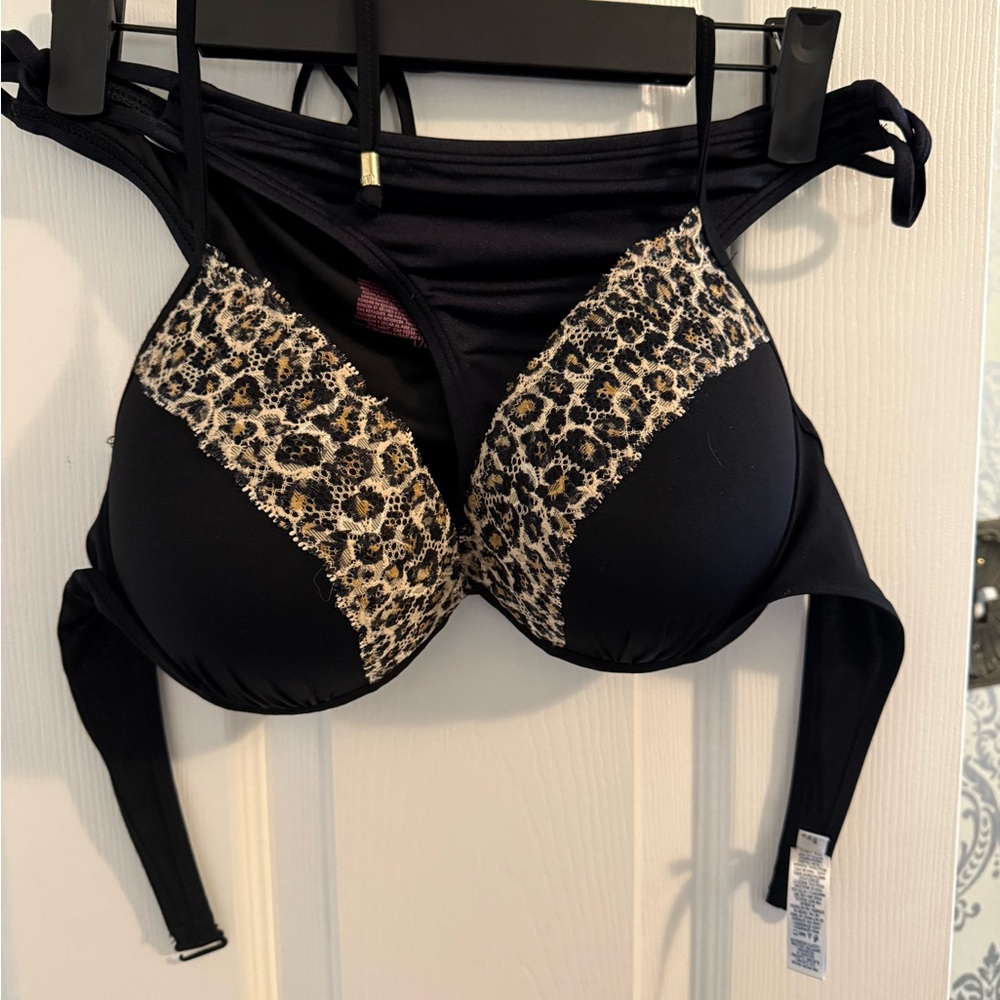 Victorias Secret leopard print bikini set size L
